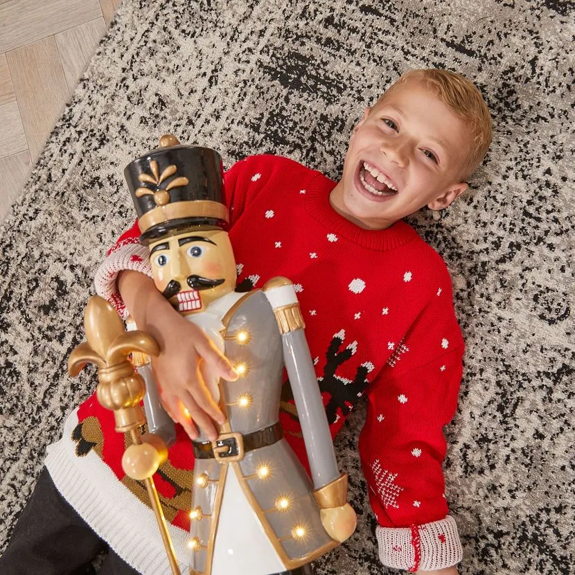Norbert The 3ft Christmas Nutcracker With Staff 15 Norbert The 3ft Christmas Nutcracker With Staff - Image 13