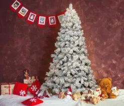 7ft Pre-lit Balmoral Spruce Snowy / Flocked Life Like Artificial Christmas Tree With Warm White LED's -Twinkly Shop BMSF 60LW3K350U Lifestyle balmoral 0