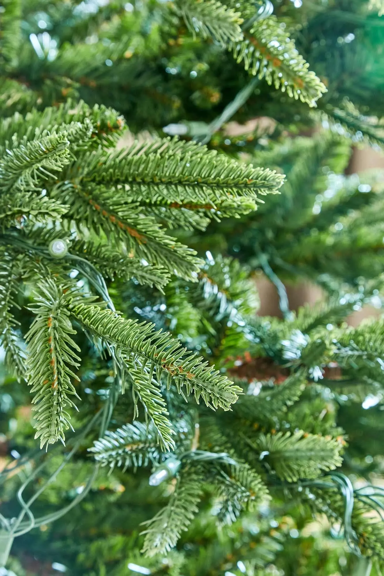 6ft Frasier Grande Feel Real Artificial Christmas Tree 4 6ft Frasier Grande Feel Real Artificial Christmas Tree - Image 2