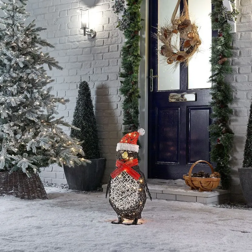 Percy The 60cm Rattan Christmas Penguin - Dual Powered 8 Percy The 60cm Rattan Christmas Penguin - Dual Powered - Image 6