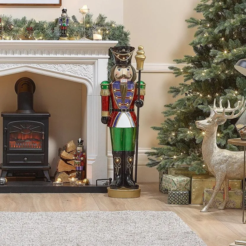 Hans The 3.5ft LED Christmas Nutcracker 5 Hans The 3.5ft LED Christmas Nutcracker - Image 3