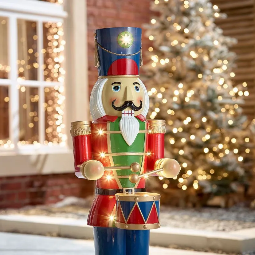 Noel The 3ft Red Christmas Nutcracker With Drum 8 Noel The 3ft Red Christmas Nutcracker With Drum - Image 7