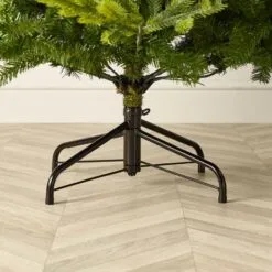 5ft Englemanns Spruce Artificial Christmas Tree 21 5ft Englemanns Spruce Artificial Christmas Tree -Twinkly Shop df185851915f6ac498661362fa1e0be4814aaef4a7e71af866b1e70df3a89163 4