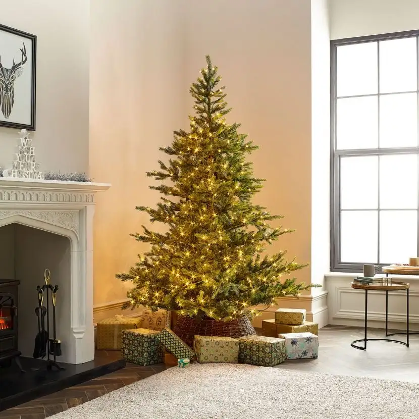 6ft Calgary Fir Artificial Christmas Tree 10 6ft Calgary Fir Artificial Christmas Tree - Image 8