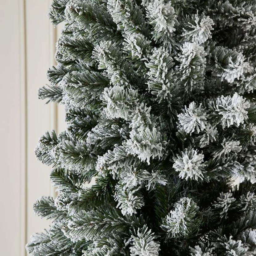 5ft Slim Balsam Fir Artificial Christmas Tree 20 5ft Slim Balsam Fir Artificial Christmas Tree - Image 18