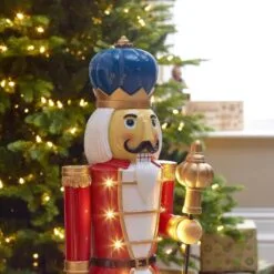 Noel The 3ft Red Christmas Nutcracker With Staff 22 Noel The 3ft Red Christmas Nutcracker With Staff -Twinkly Shop w18527 indoor lifestyle shot 4