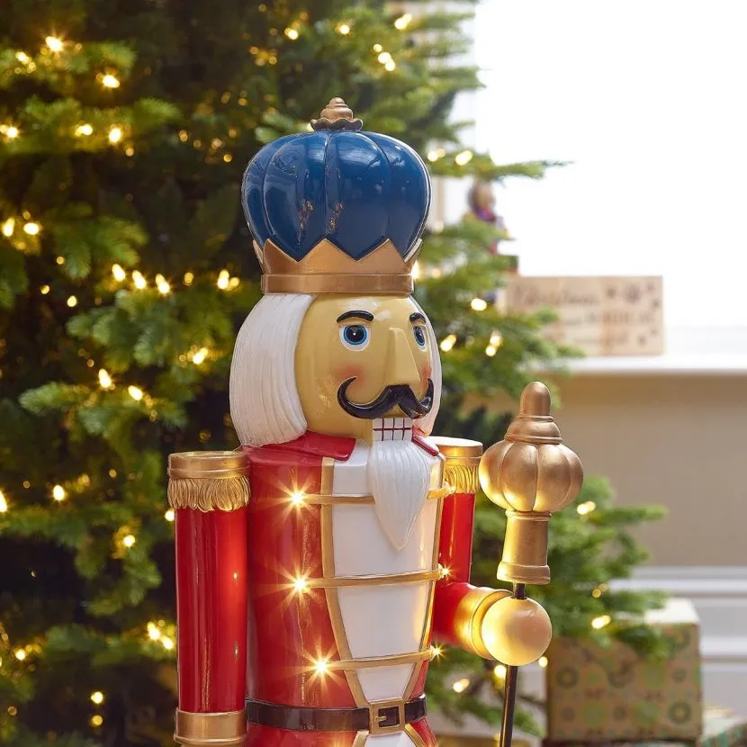 Noel The 3ft Red Christmas Nutcracker With Staff 10 Noel The 3ft Red Christmas Nutcracker With Staff - Image 8